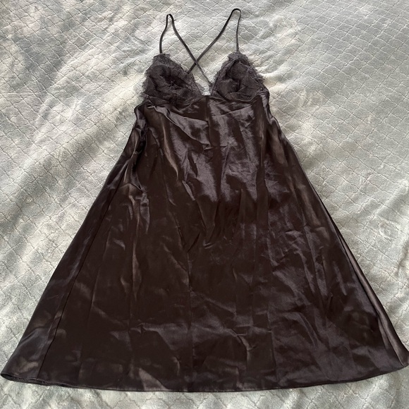 Victoria’s Secret satin open back slip - Picture 1 of 6